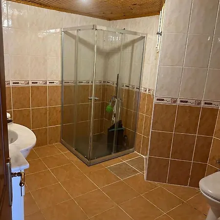 アパート 2 1 Bathroom 1 Kitchen 3-4 People *