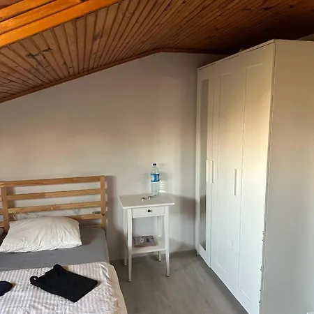 2 1 Bathroom 1 Kitchen 3-4 People * Istanbul