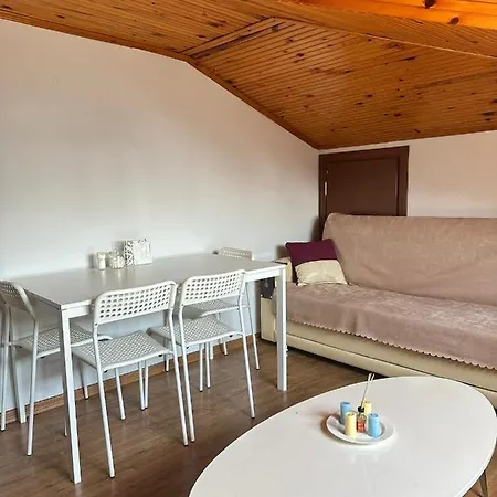 2 1 Bathroom 1 Kitchen 3-4 People Apartment *